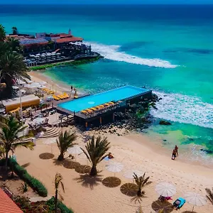 https://odjo-dagua-hotel.cape-verdehotels.com