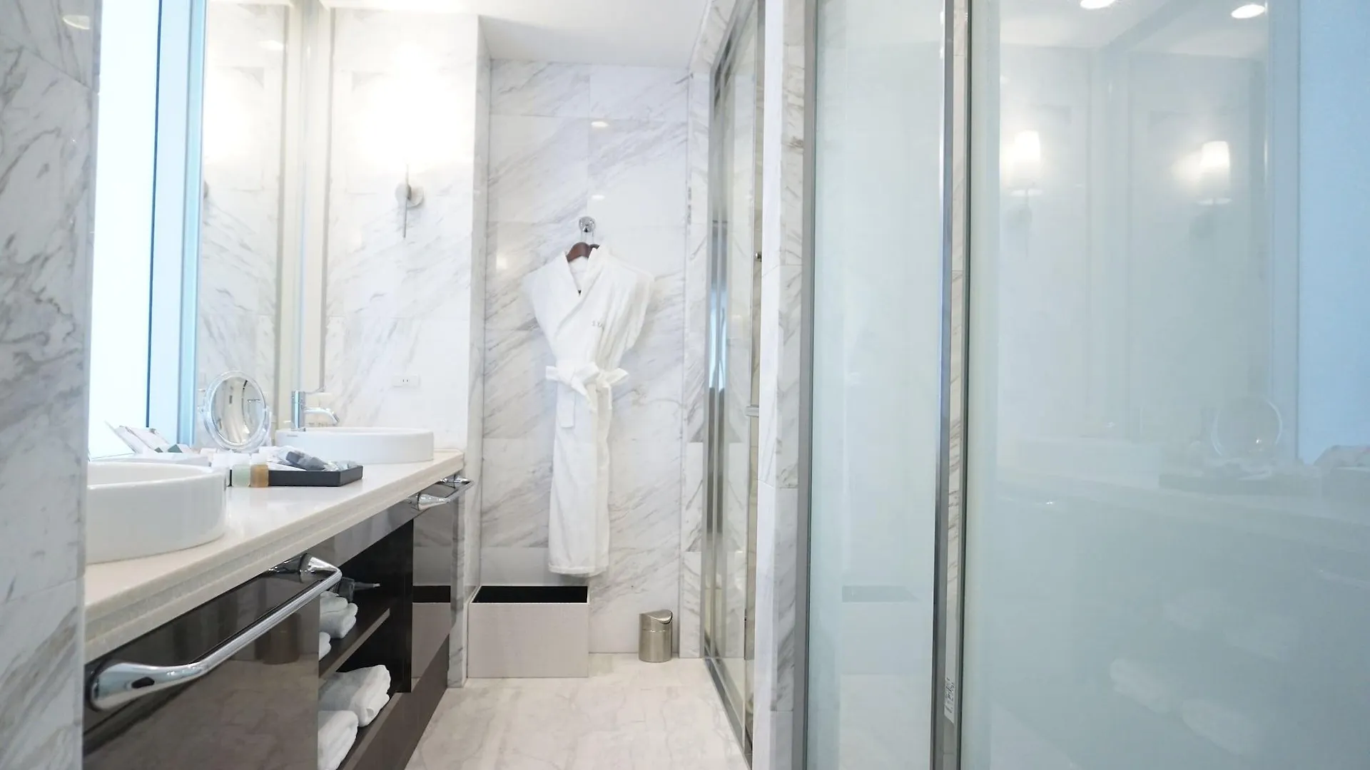****  טוקיו Solaria Nishitetsu Hotel Ginza יפן